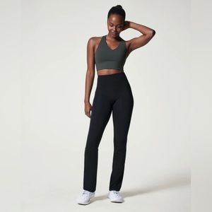 SPANX Booty Boost Flare Yoga Pant, size Small - NWOT